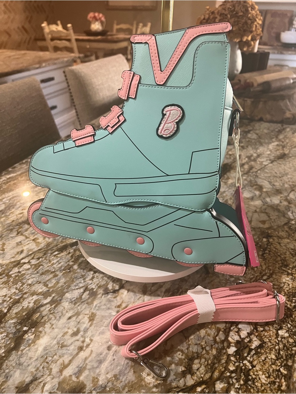 Loungefly Barbie Mint and Pink Roller Skate Crossbody Bag NWT! - Picture 2 of 6